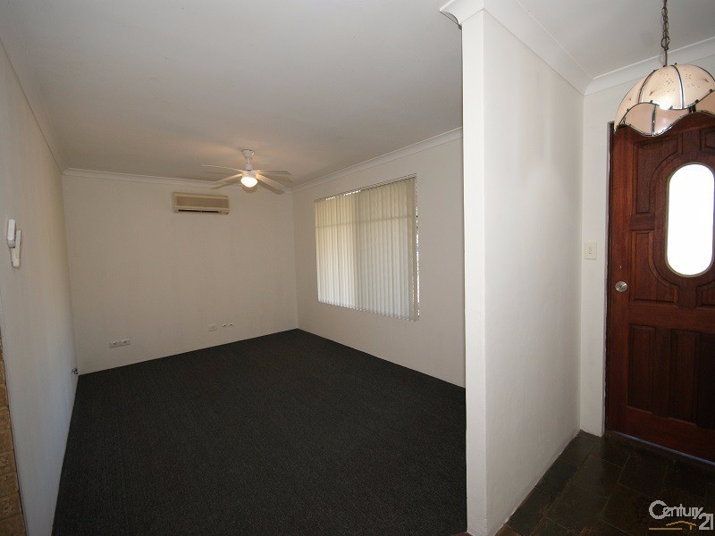 13 Dundee Close, Warnbro WA 6169