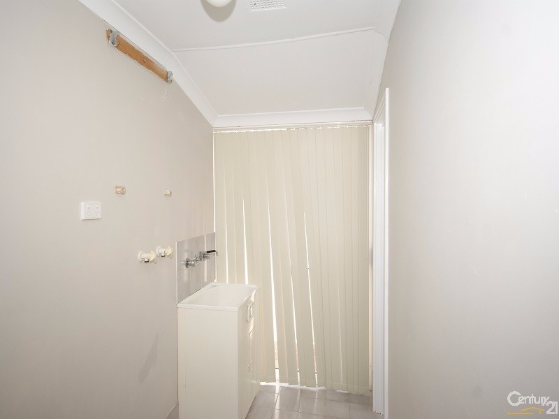13 Dundee Close, Warnbro WA 6169