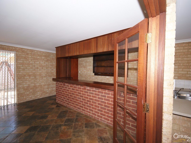 13 Dundee Close, Warnbro WA 6169