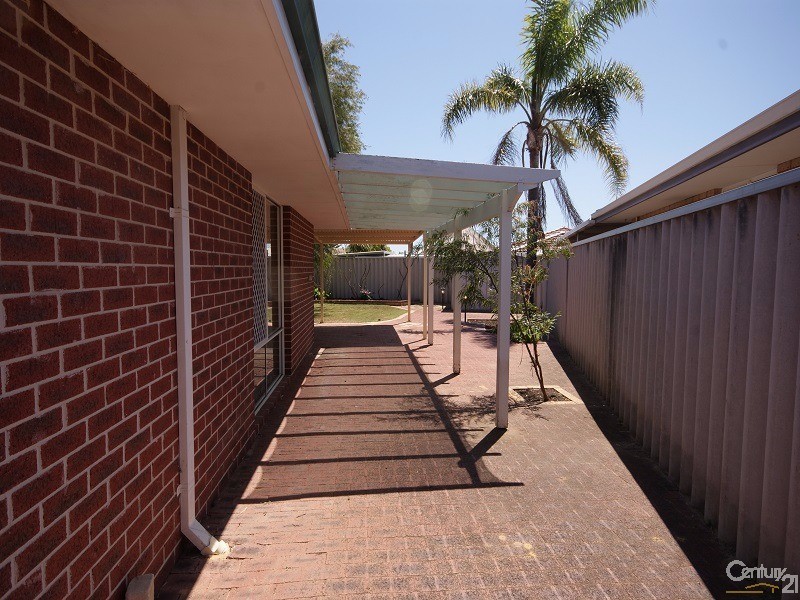 13 Dundee Close, Warnbro WA 6169