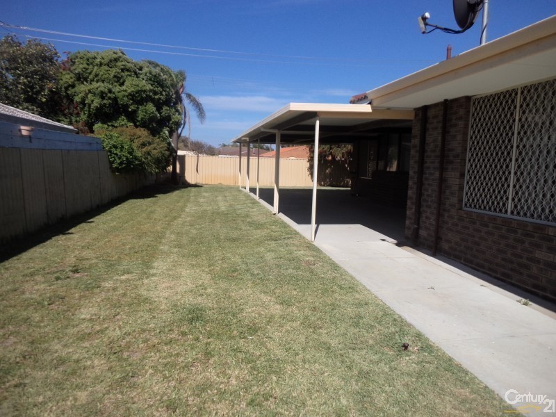 13 Mataitai Loop, Cooloongup WA 6168