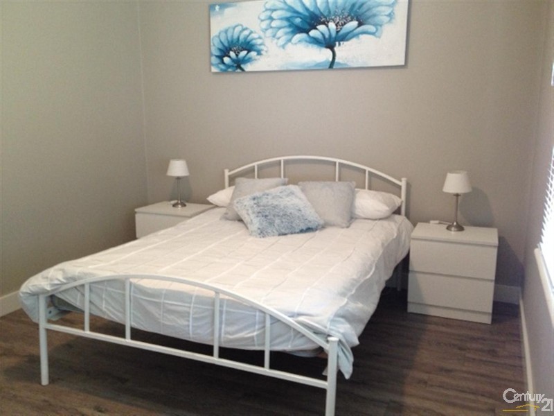 34 Hubbard Way, Medina WA 6167