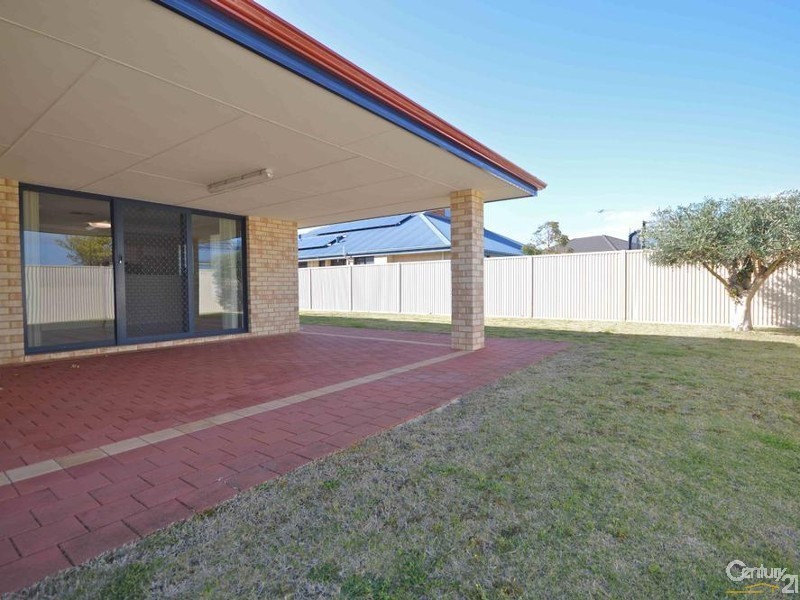 9 Baycliff Turn, Waikiki WA 6169