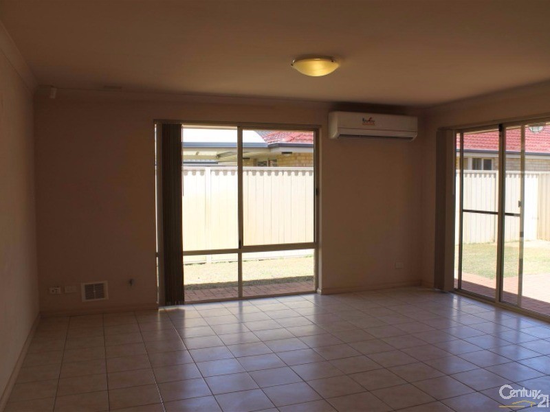 11 Laguardia Loop, Port Kennedy WA 6172