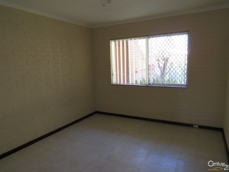 5/12 Harrison Street, Rockingham WA 6168