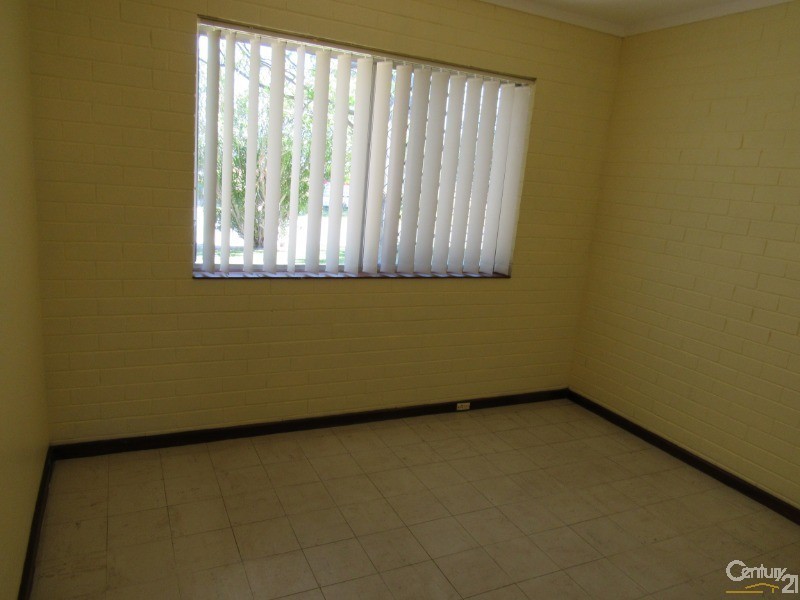 5/12 Harrison Street, Rockingham WA 6168