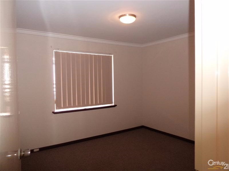 18 Seagate Street, Safety Bay WA 6169