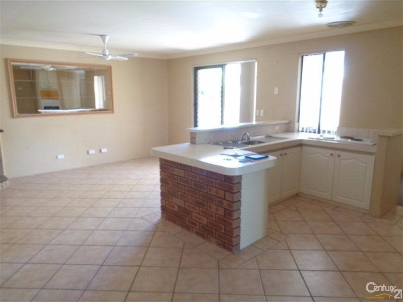 27 Hartland Way, Warnbro WA 6169