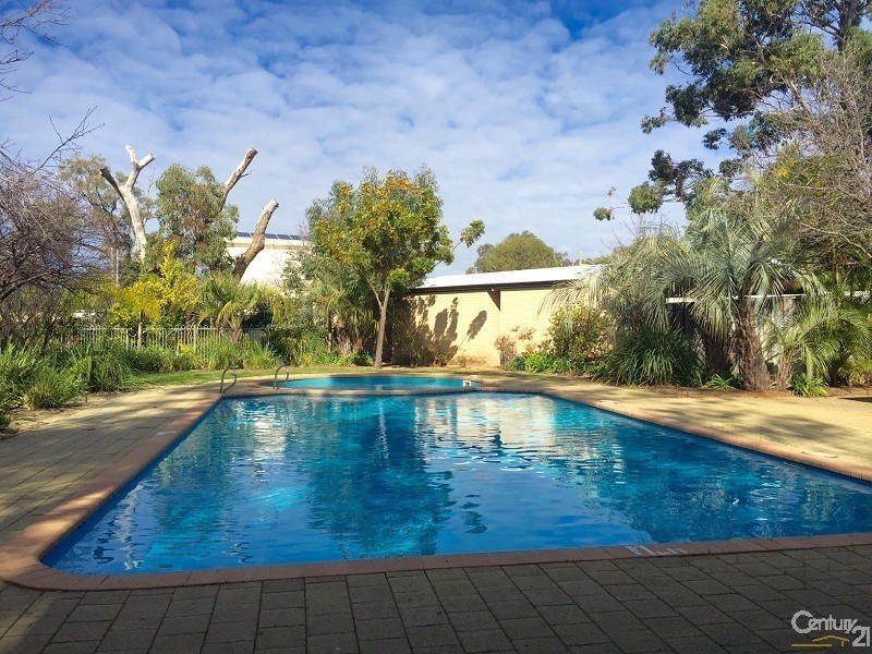 18/2 Pengilly Road, Orelia WA 6167