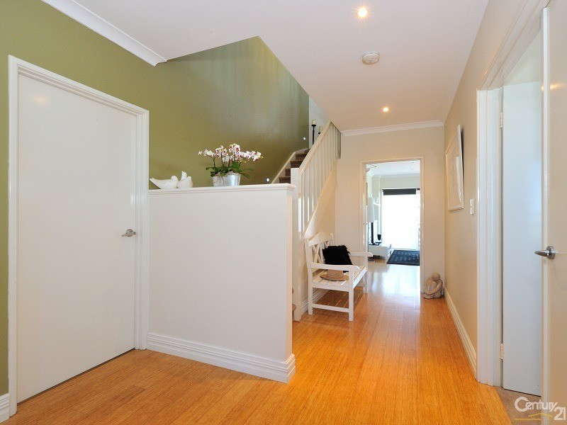 4  Long Beach Rise, Port Kennedy WA 6172