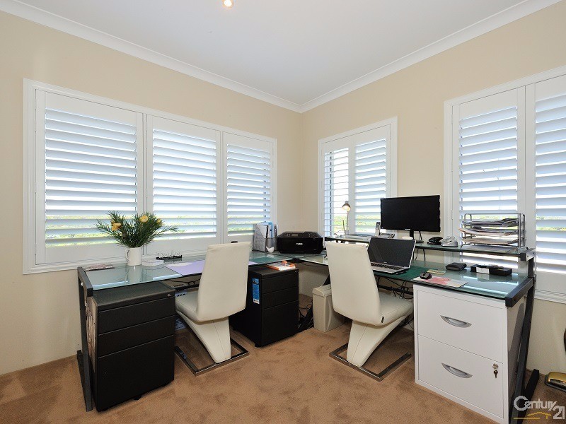 4  Long Beach Rise, Port Kennedy WA 6172