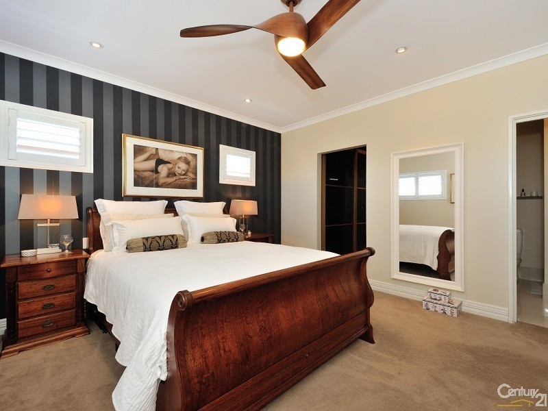 4  Long Beach Rise, Port Kennedy WA 6172