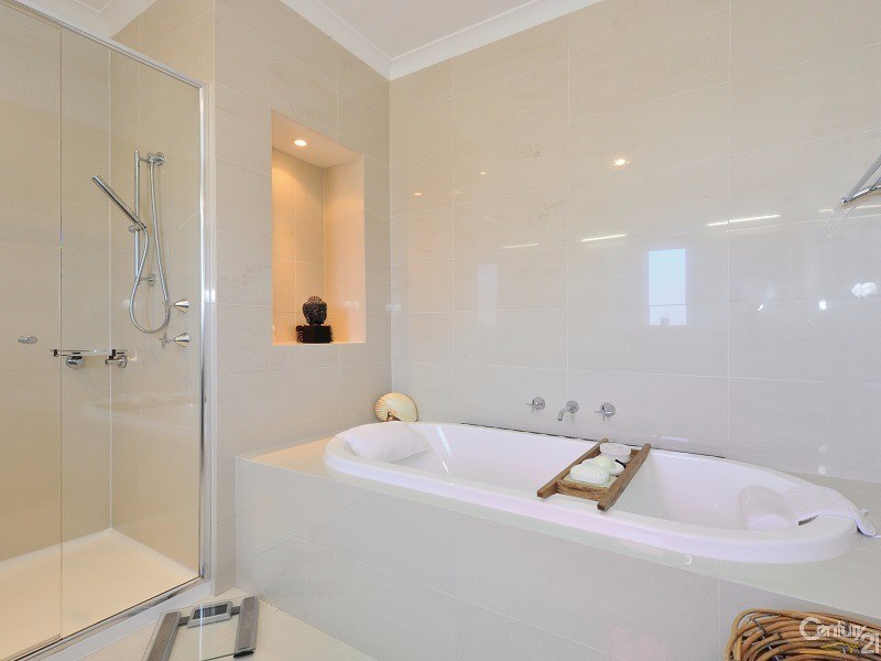 4  Long Beach Rise, Port Kennedy WA 6172