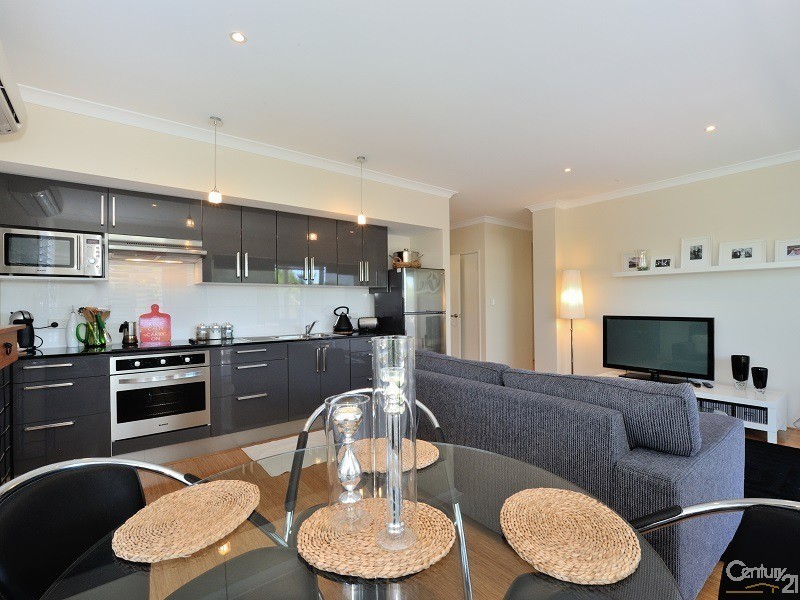 4  Long Beach Rise, Port Kennedy WA 6172