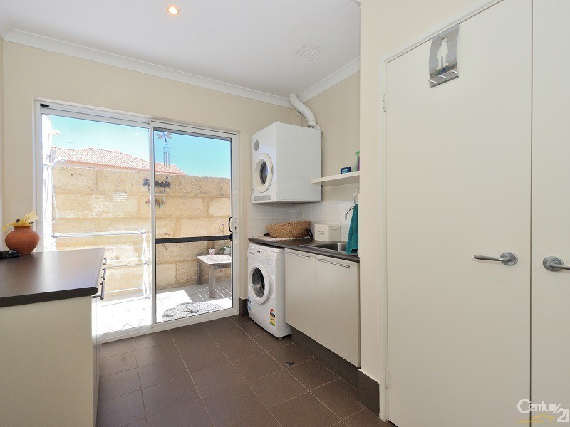 4  Long Beach Rise, Port Kennedy WA 6172