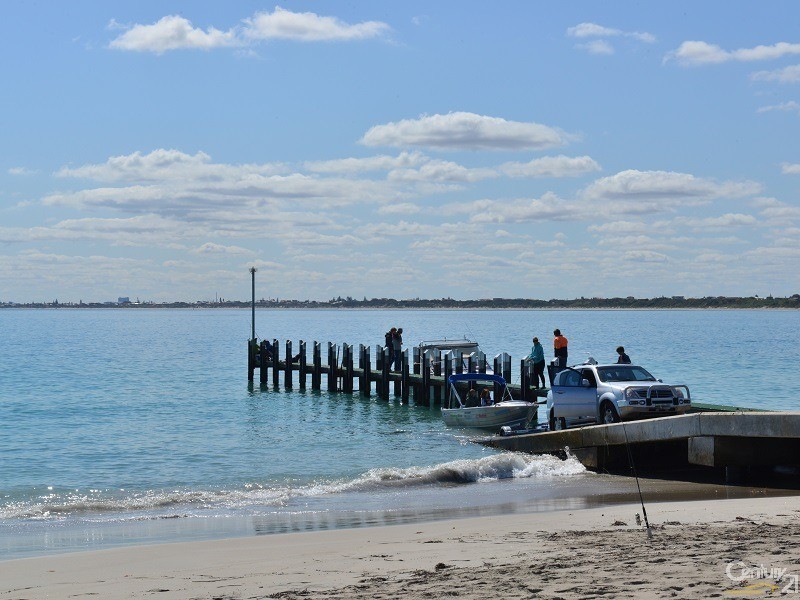 4  Long Beach Rise, Port Kennedy WA 6172