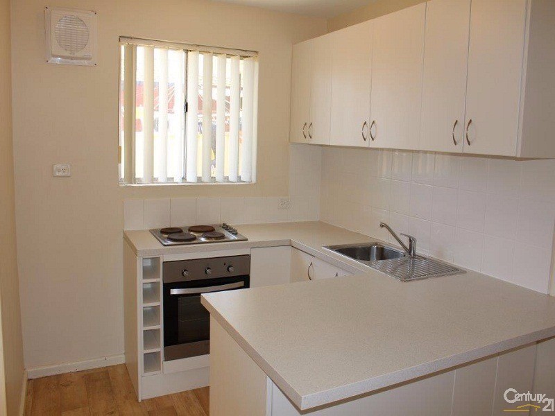 1/110 Safety Bay Road, Shoalwater WA 6169