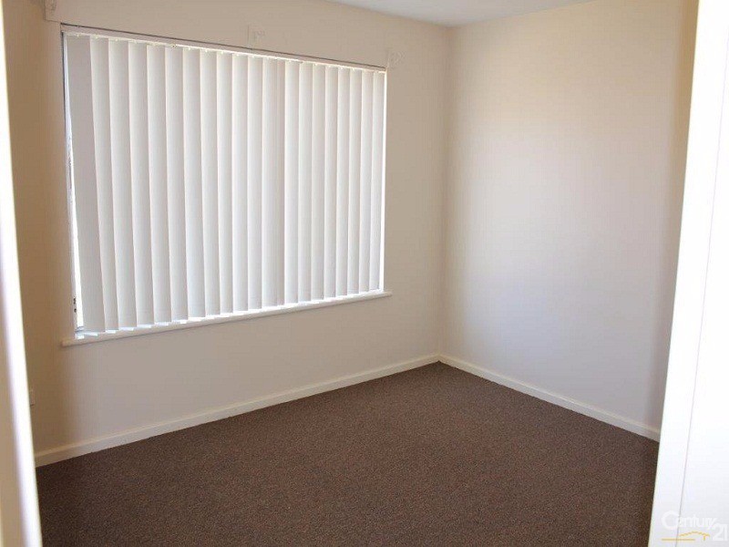 1/110 Safety Bay Road, Shoalwater WA 6169