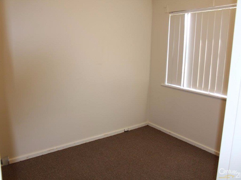 1/110 Safety Bay Road, Shoalwater WA 6169