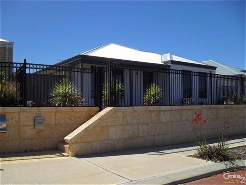 18 Fareham Crescent, Wellard WA 6170