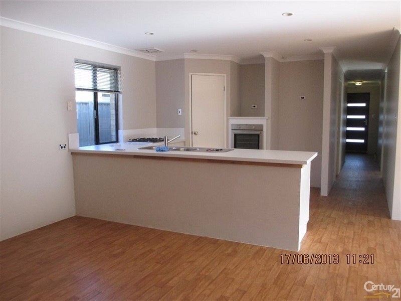 18 Fareham Crescent, Wellard WA 6170