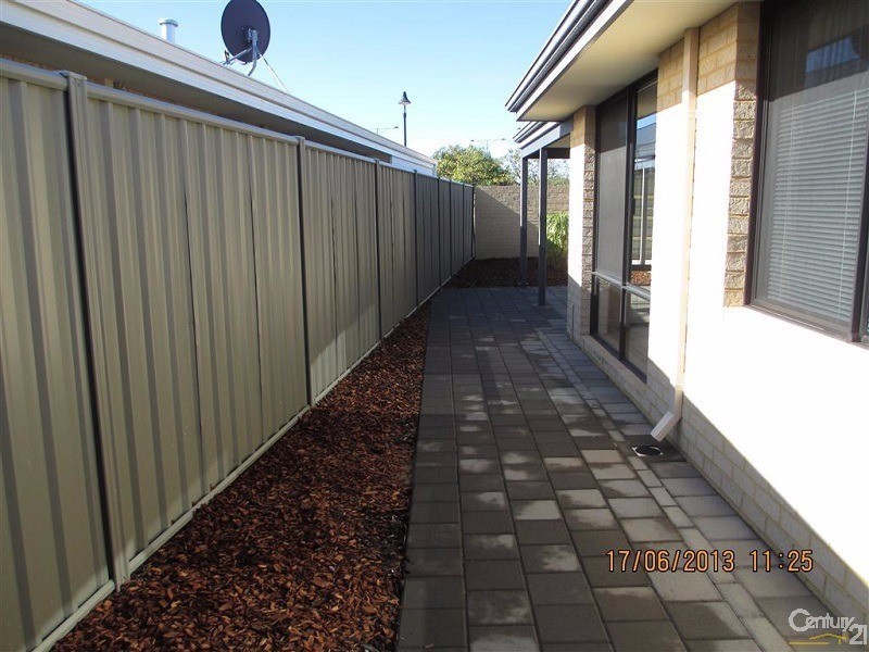 18 Fareham Crescent, Wellard WA 6170