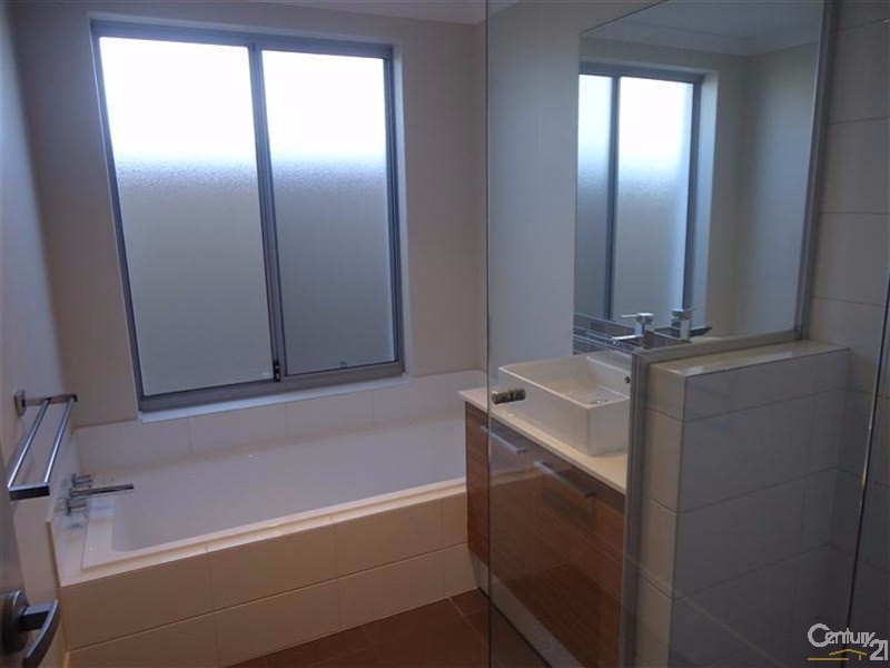 3/137 Kent Street, Rockingham WA 6168