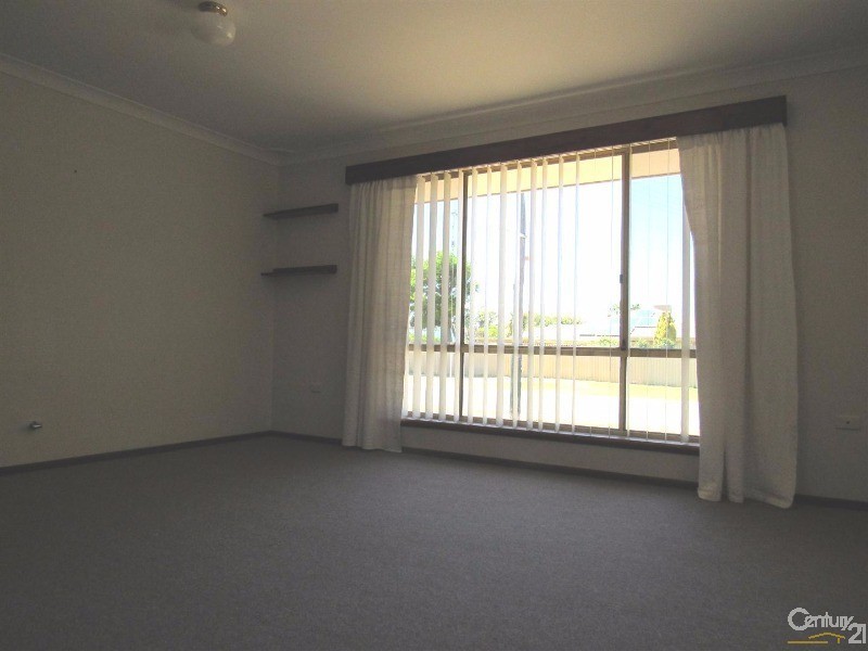 15 Millgrove Avenue, Cooloongup WA 6168