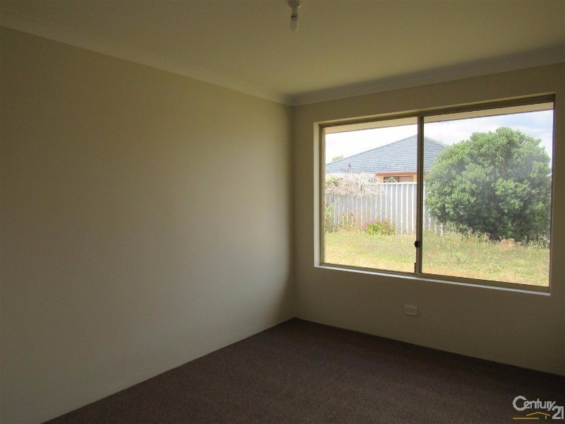 48B Toledo Circuit, Port Kennedy WA 6172