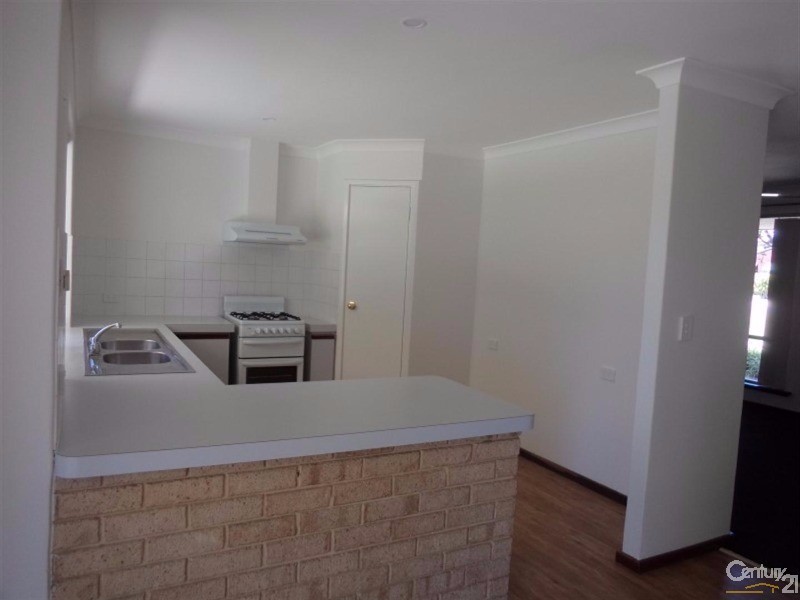 35 Gumnut Crescent, Safety Bay WA 6169