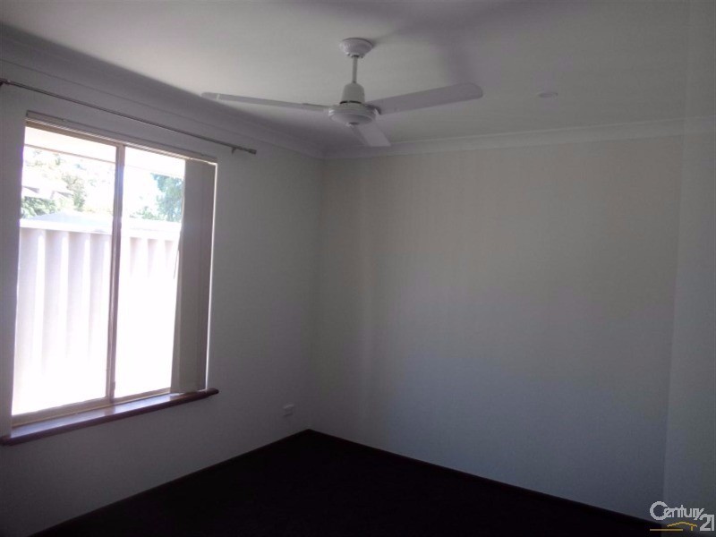 35 Gumnut Crescent, Safety Bay WA 6169