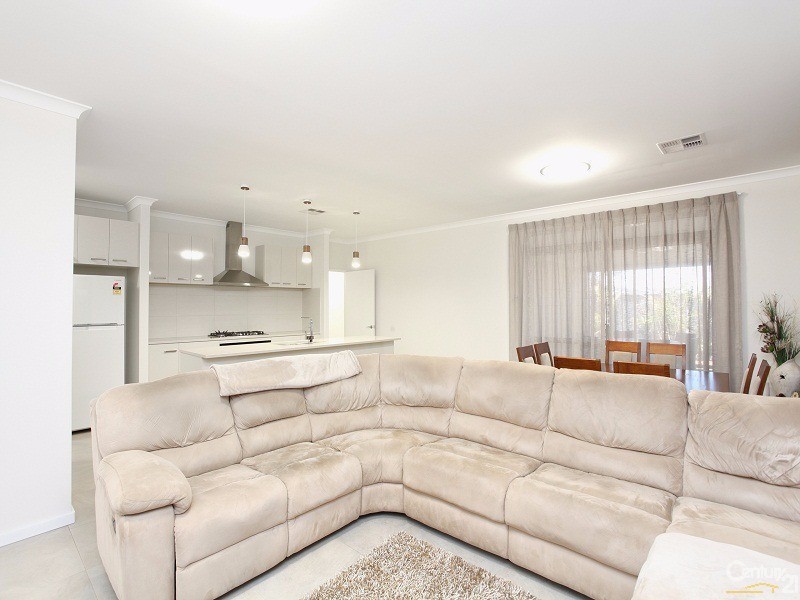 71 Argonaut Avenue, Waikiki WA 6169