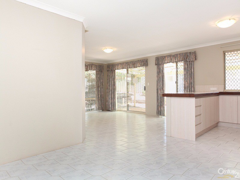 4 Cardinal Gardens, Warnbro WA 6169