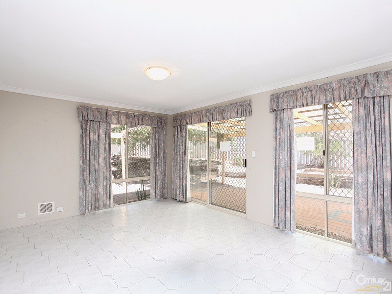 4 Cardinal Gardens, Warnbro WA 6169