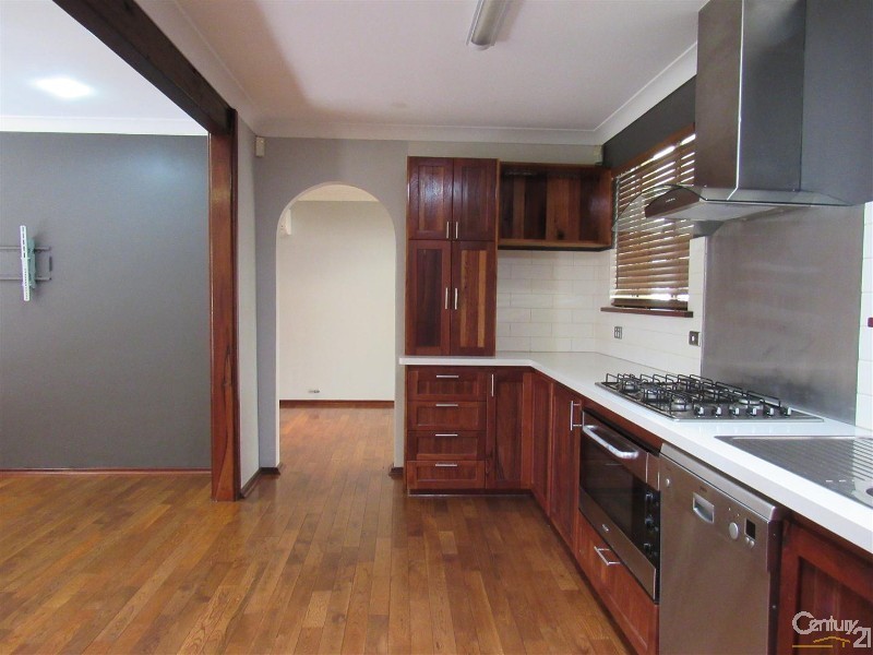 45 Brixham Way, Warnbro WA 6169