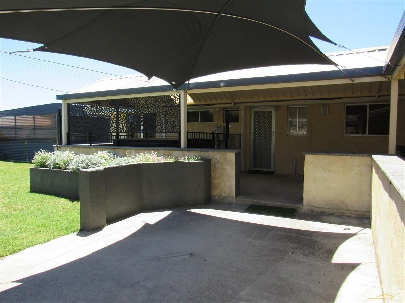 45 Brixham Way, Warnbro WA 6169