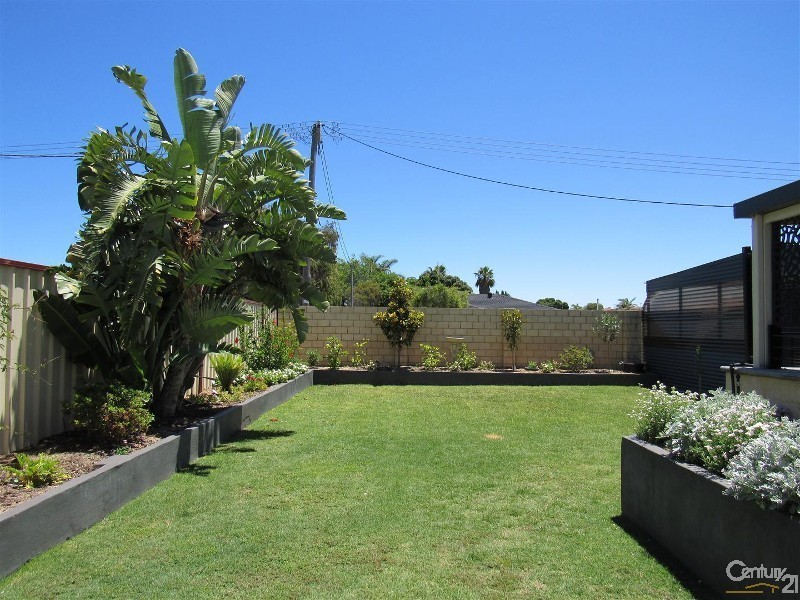 45 Brixham Way, Warnbro WA 6169