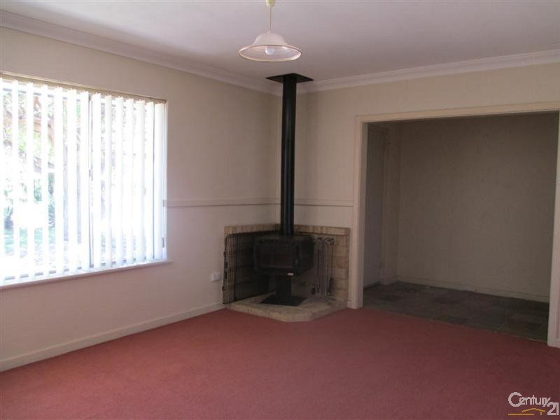 30 Wavelea Street, Safety Bay WA 6169