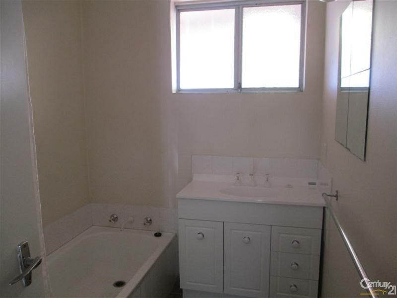 30 Wavelea Street, Safety Bay WA 6169