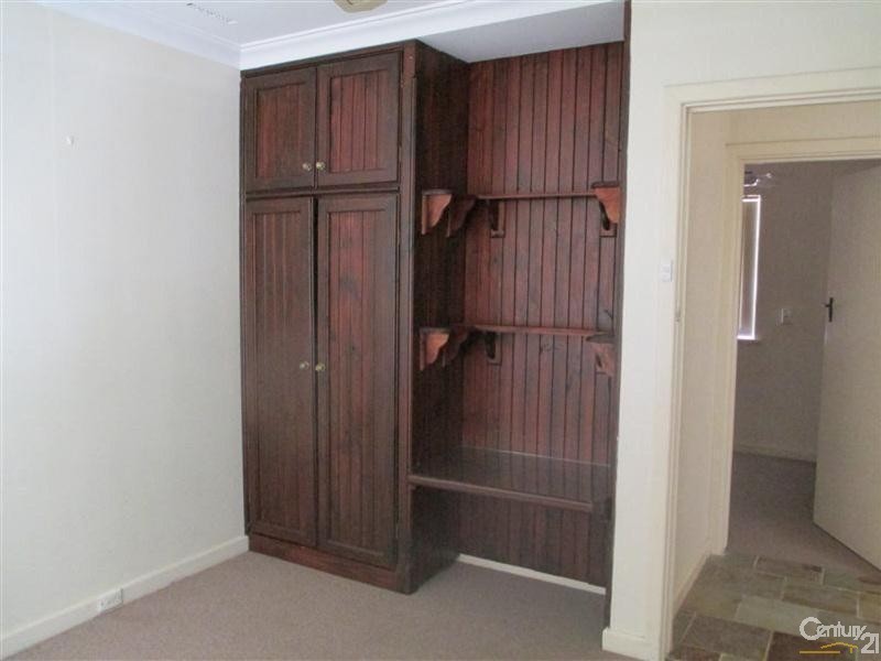 30 Wavelea Street, Safety Bay WA 6169