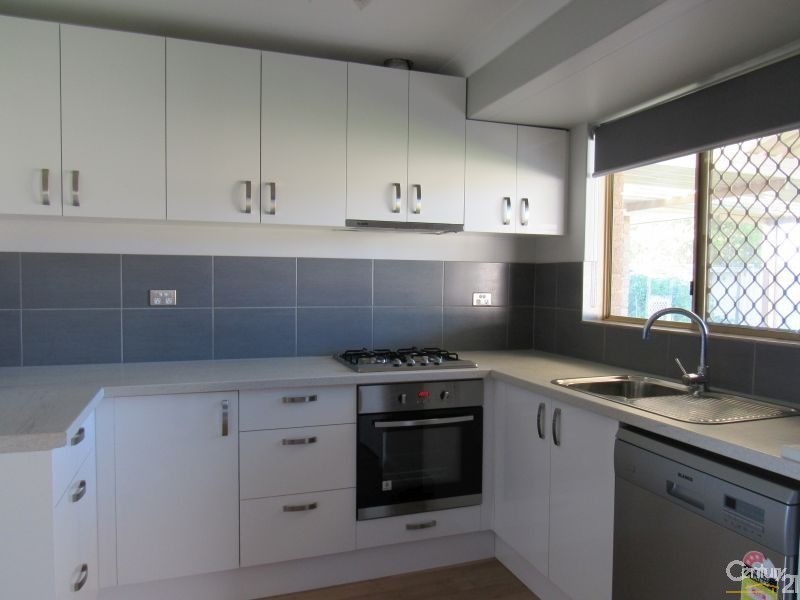 19 Lakemba Way, Waikiki WA 6169