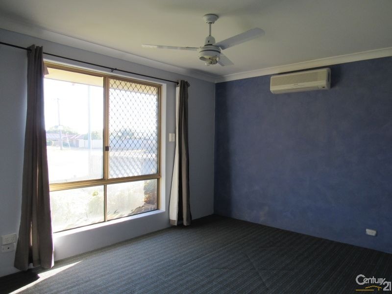 19 Lakemba Way, Waikiki WA 6169