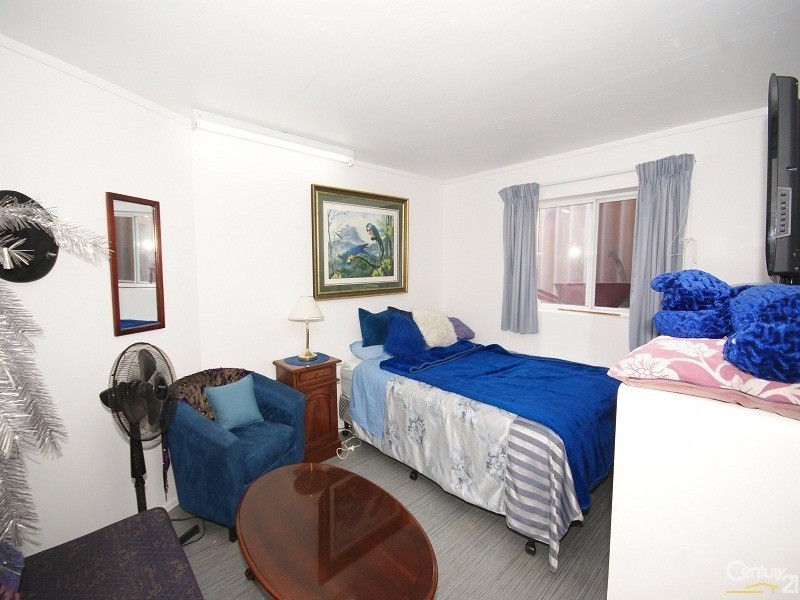 183 Rockingham Beach Road, Rockingham WA 6168