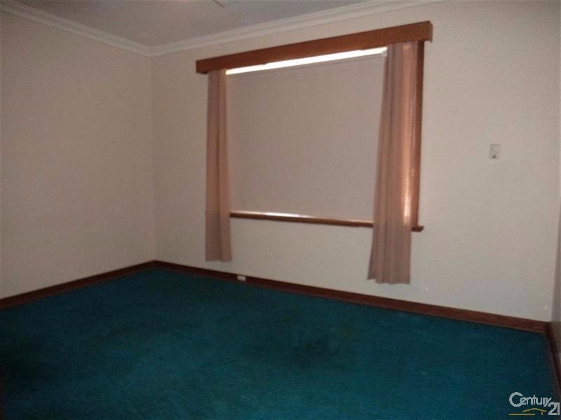 14 Liverpool Street, Shoalwater WA 6169