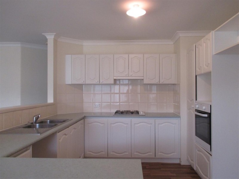 9 Fontenay Court, Port Kennedy WA 6172