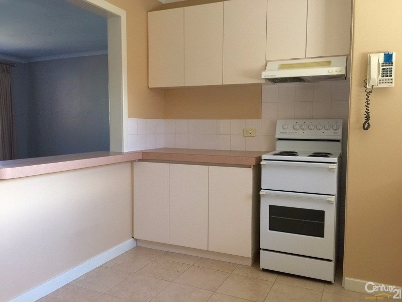 13/14 Canham Way, Orelia WA 6167