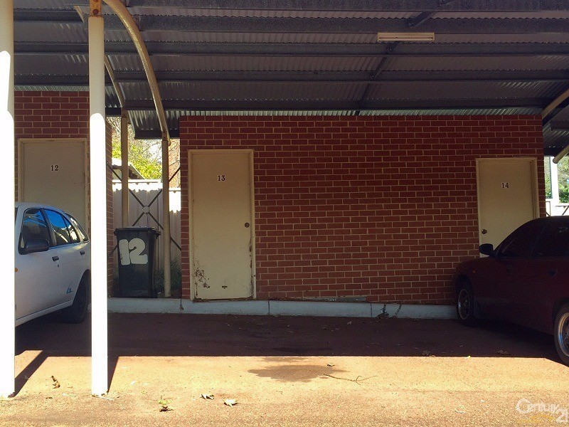 13/14 Canham Way, Orelia WA 6167