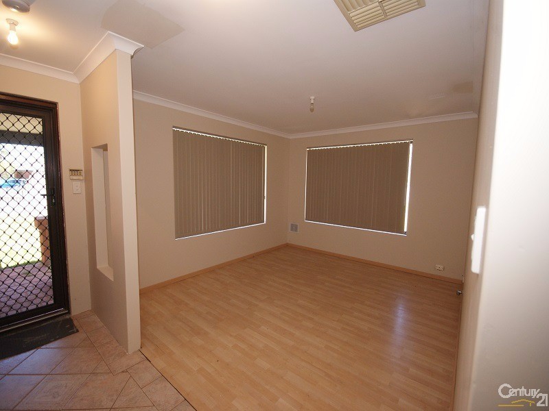 13 Redfin Close, Warnbro WA 6169