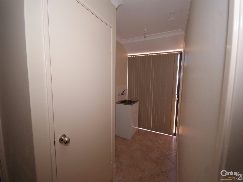 13 Redfin Close, Warnbro WA 6169