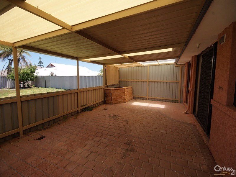 13 Redfin Close, Warnbro WA 6169